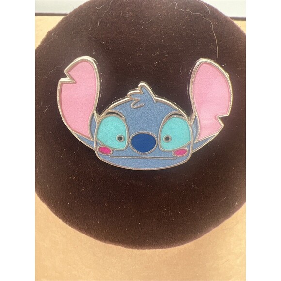 Stitch Surprise Emoji Disney Trading Pin Lilo & Stitch Collector Gift New Blue - Picture 1 of 6
